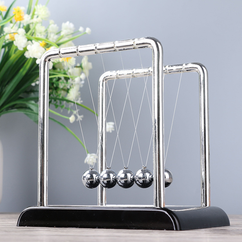 뉴턴 진자 미니 입상 미니어처 뉴턴 공 강철 균형 공  - Newton Cradle Large 리뷰 및 가격